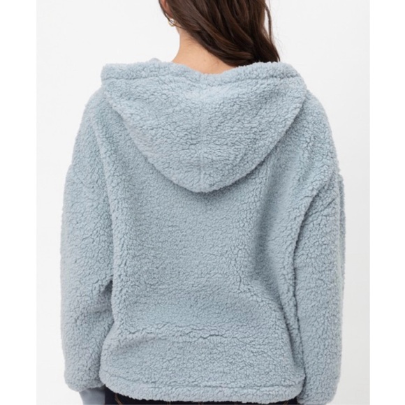 Light blue Soft teddy 1/2 zip up pullover with adjustable bottom NWT - Picture 5 of 11